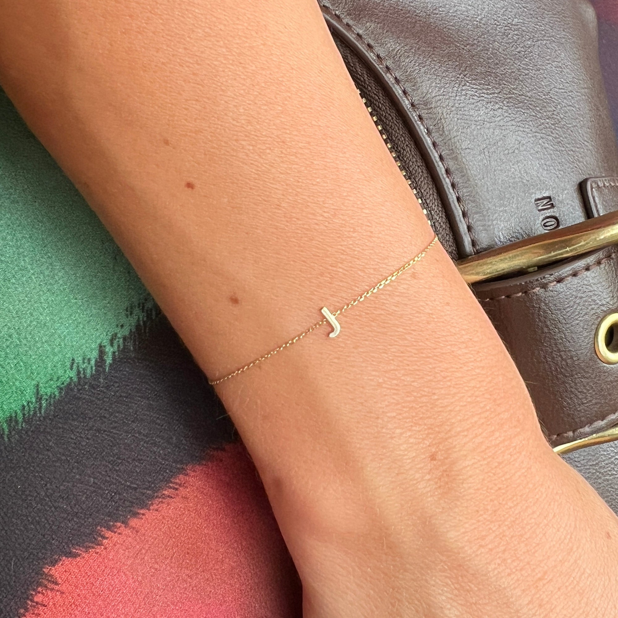 9CT PETITE INITIAL BRACELET