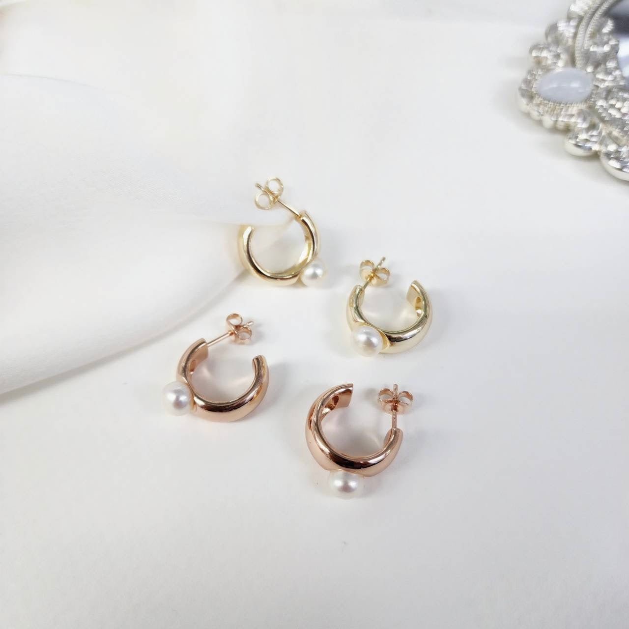 SIENNA PEARL HOOP EARRINGS - STERLING SILVER