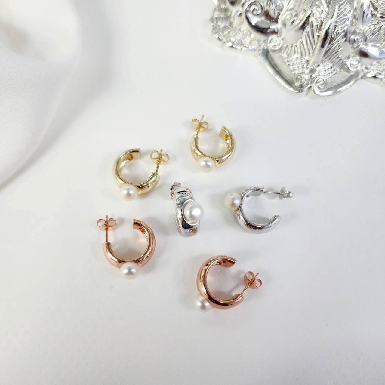 SIENNA PEARL HOOP EARRINGS - STERLING SILVER