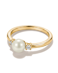 Ring pearl with zirconia