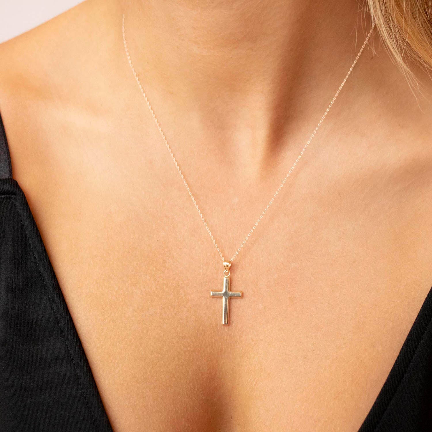 9CT MARIA CROSS NECKLACE