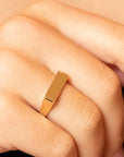 9CT AMELIA SIGNET RING