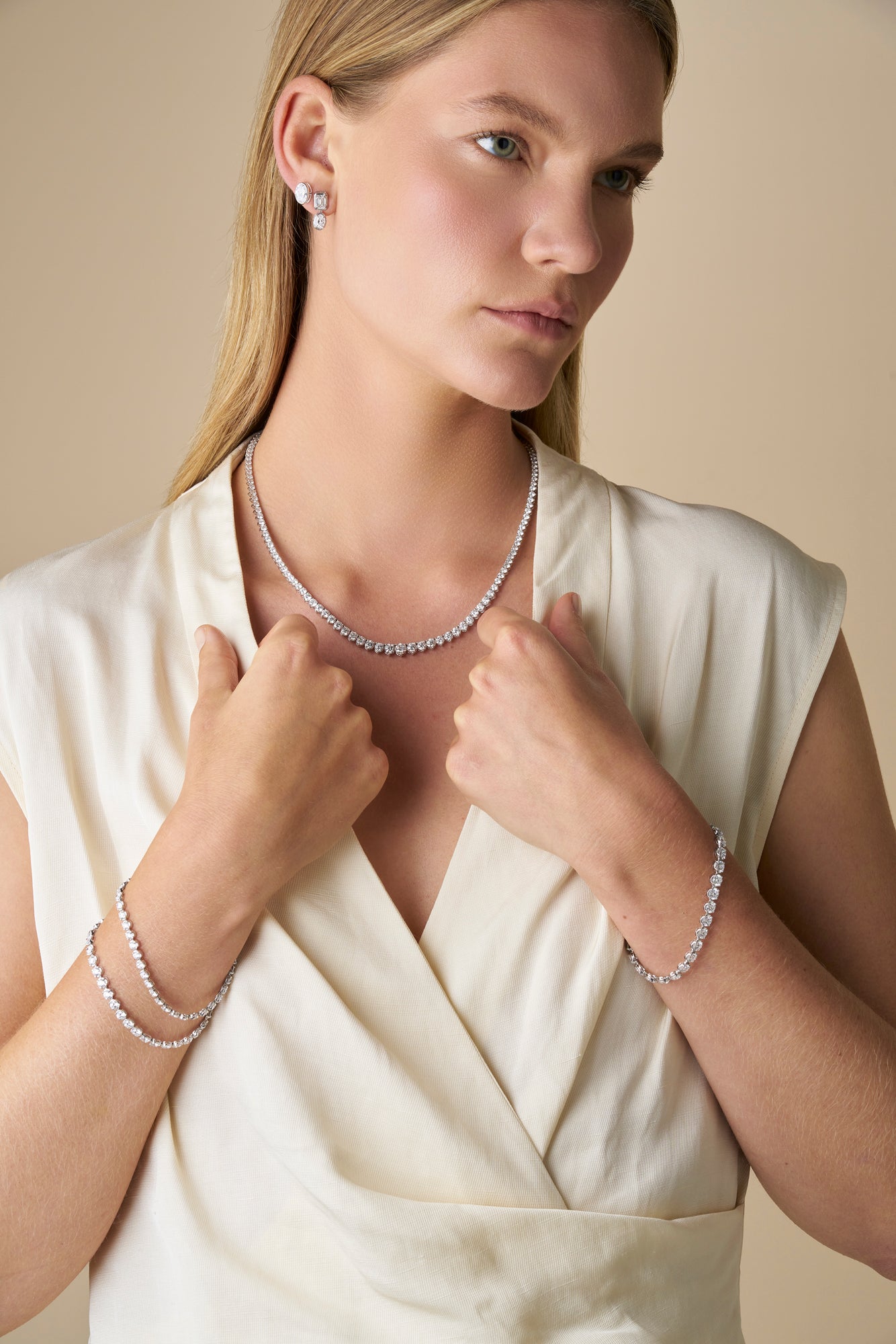 HEIRLOOM BRILLIANT CUT DIAMOND TENNIS BRACELET - SOLID GOLD