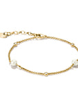 Bracelet with pearls and zirconia