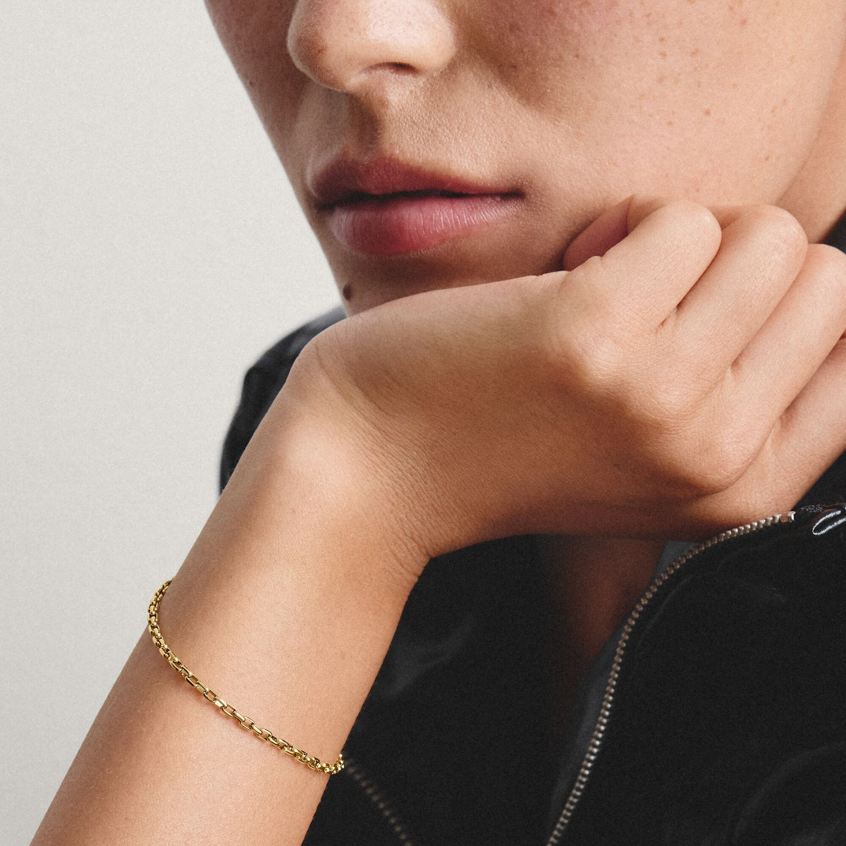 Gold-Tone Stainless Steel Paperclip Bracelet 2.3mm