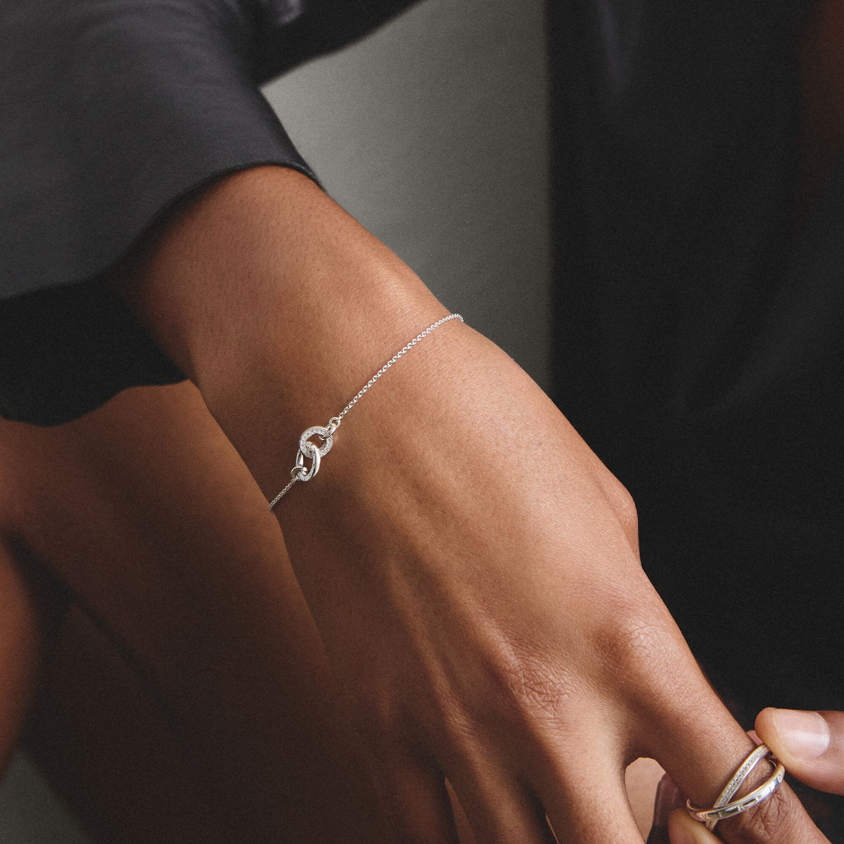 Bracelet Together with zirconia