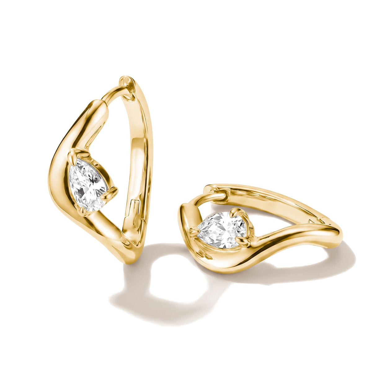 Hoop earrings with zirconia in teardrop shape