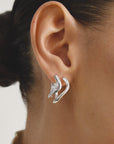 Hoop earrings wave-shaped