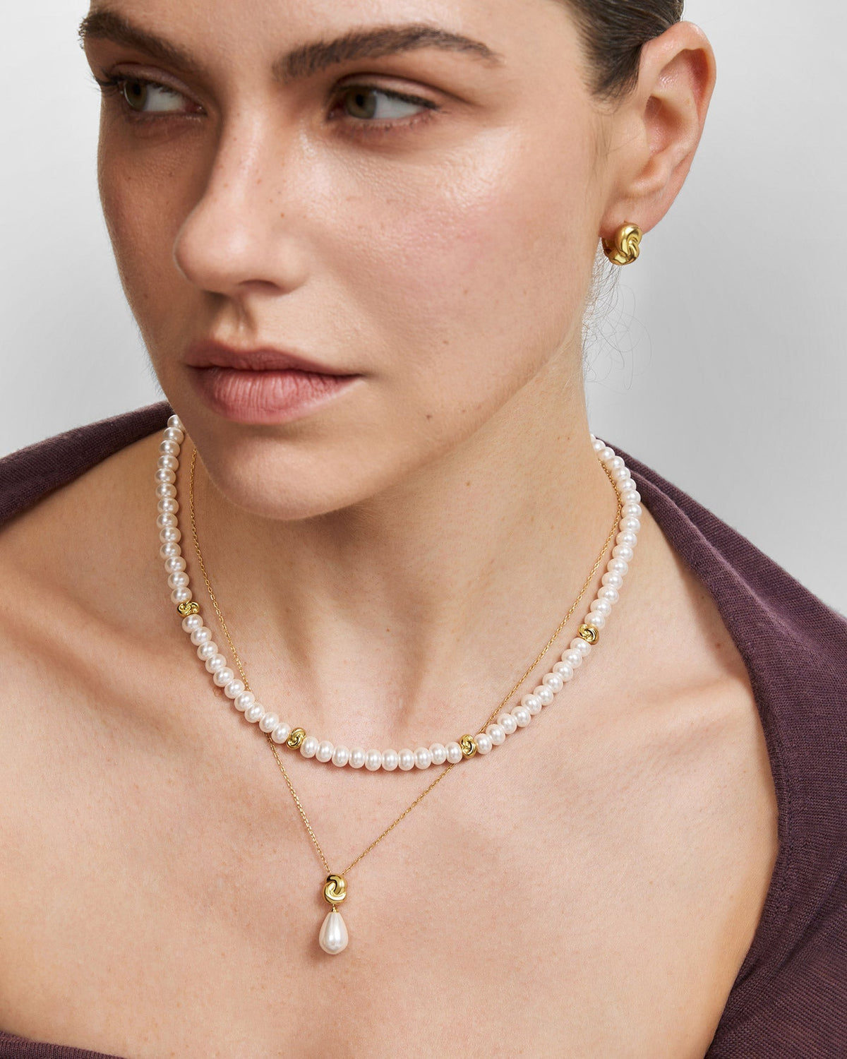 Gold Glass Pearl Beaded Twist Station Necklace