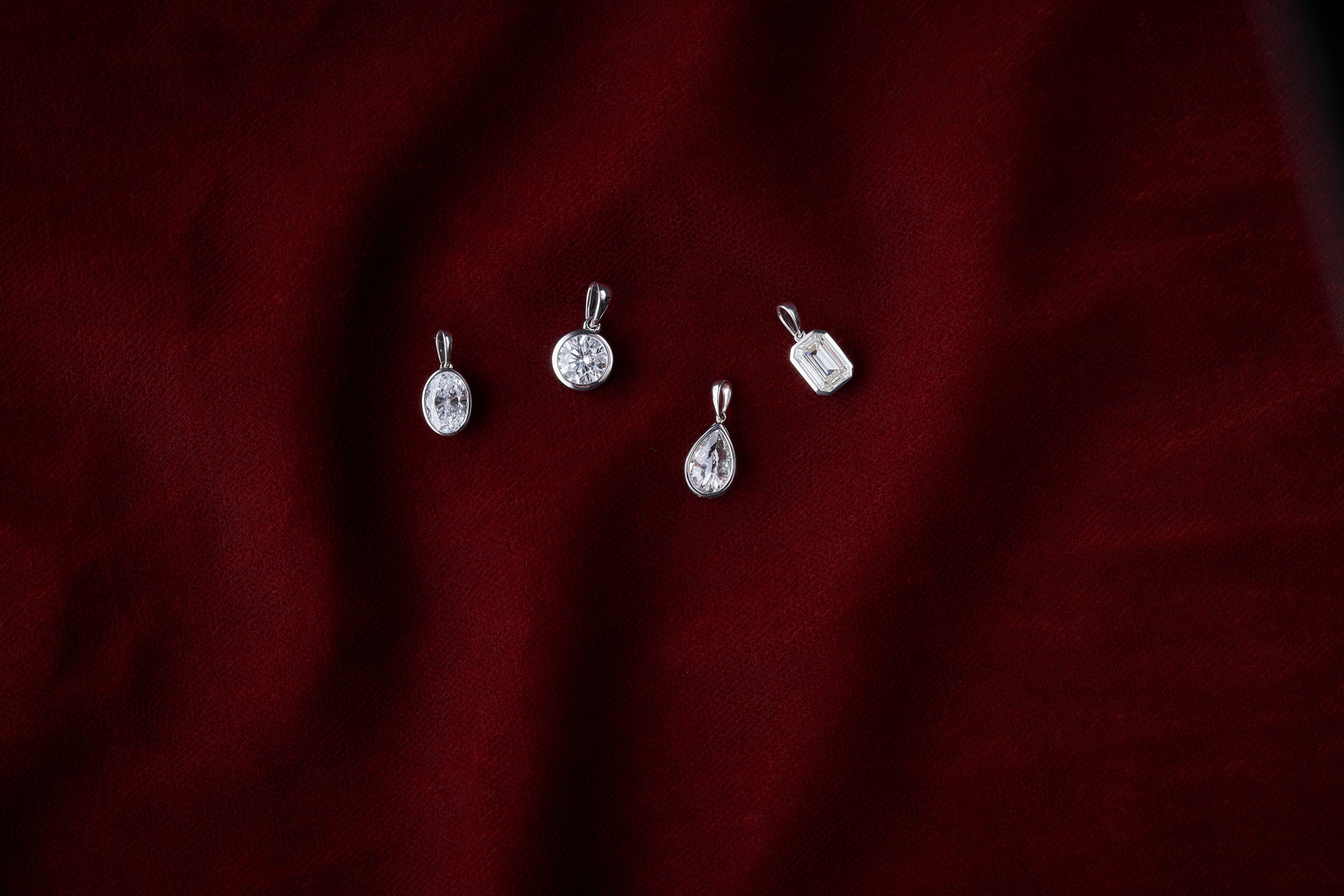 1CT BEZEL OVAL DIAMOND PENDANT - SOLID GOLD