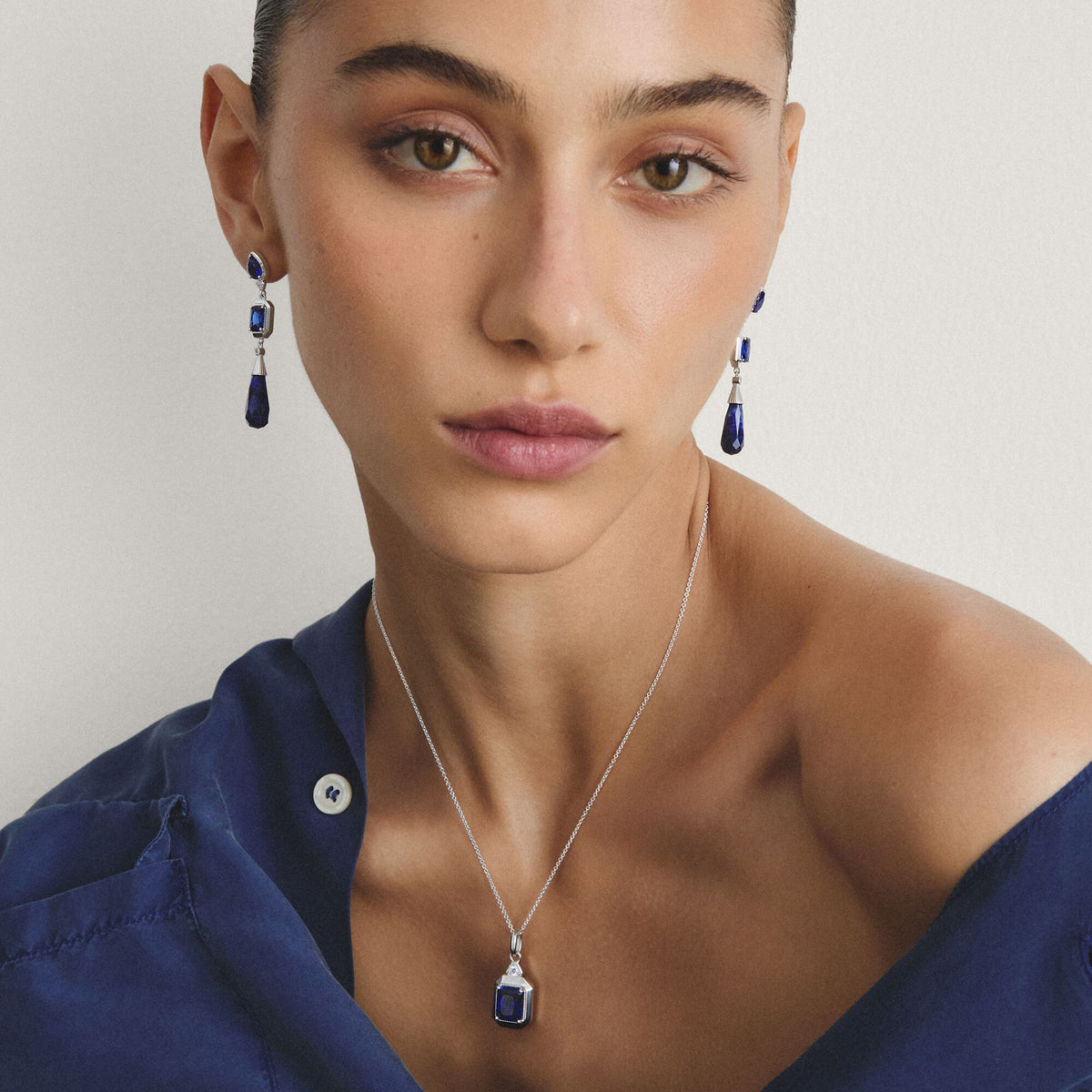 Earrings with stones