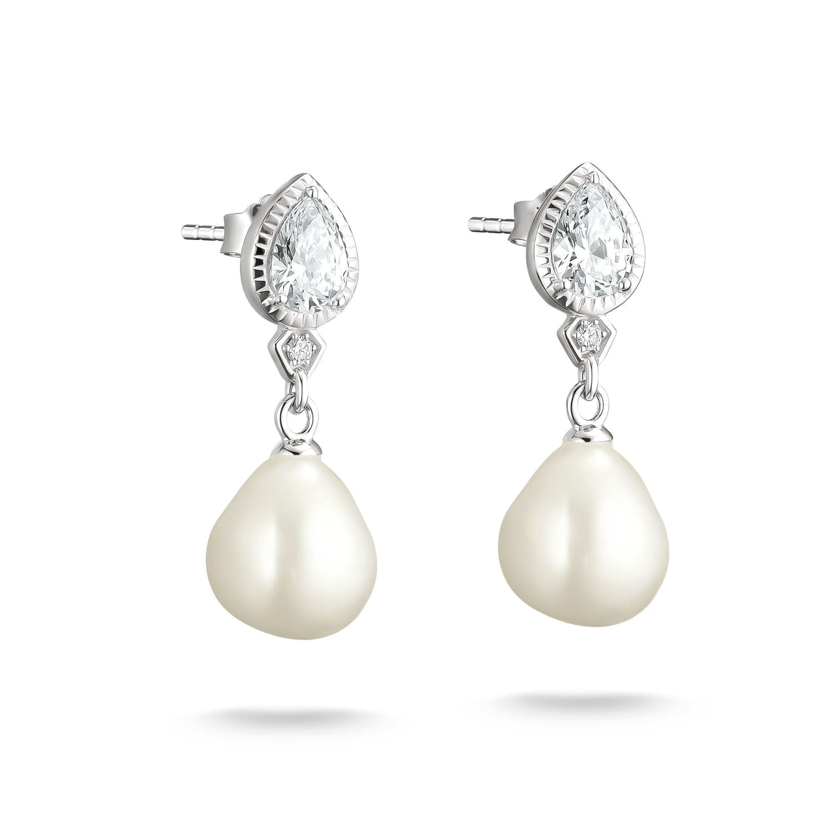 Earrings pearl with zirconia in teardrop shape
