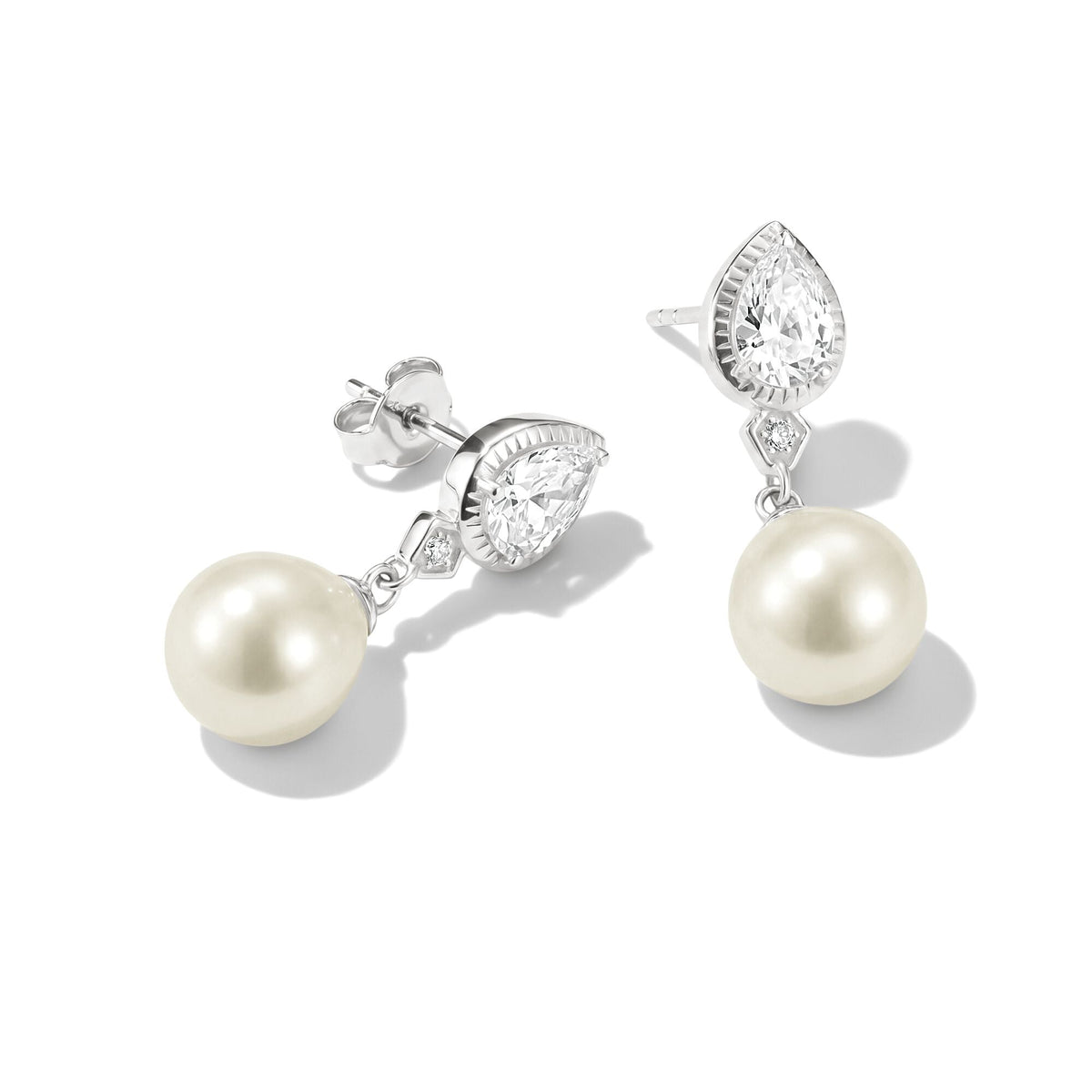 Earrings pearl with zirconia in teardrop shape