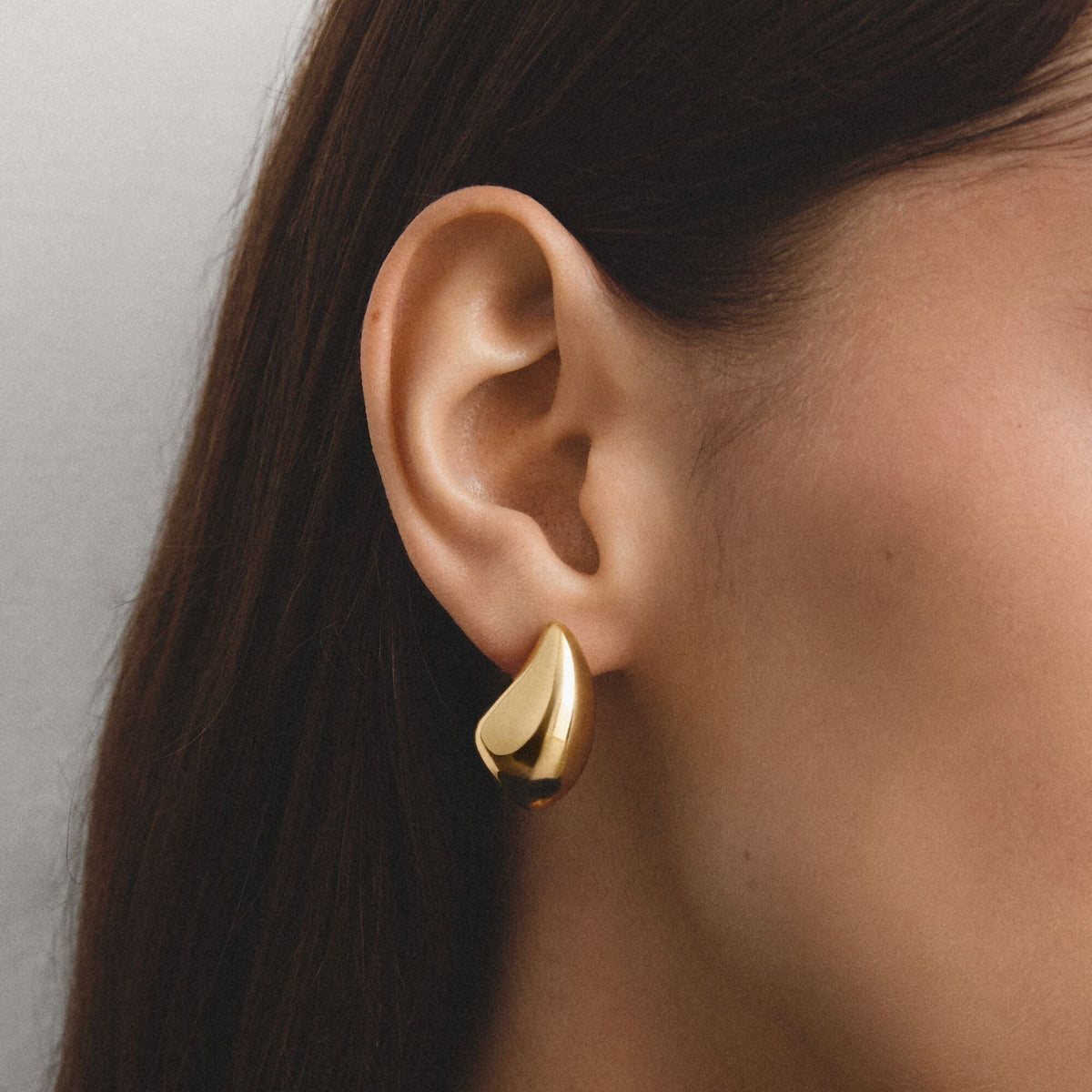 Earrings in teardrop shape