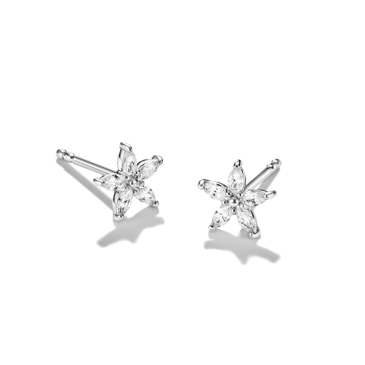 Stud earrings flower with zirconia