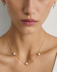 Chain with pearls and zirconia