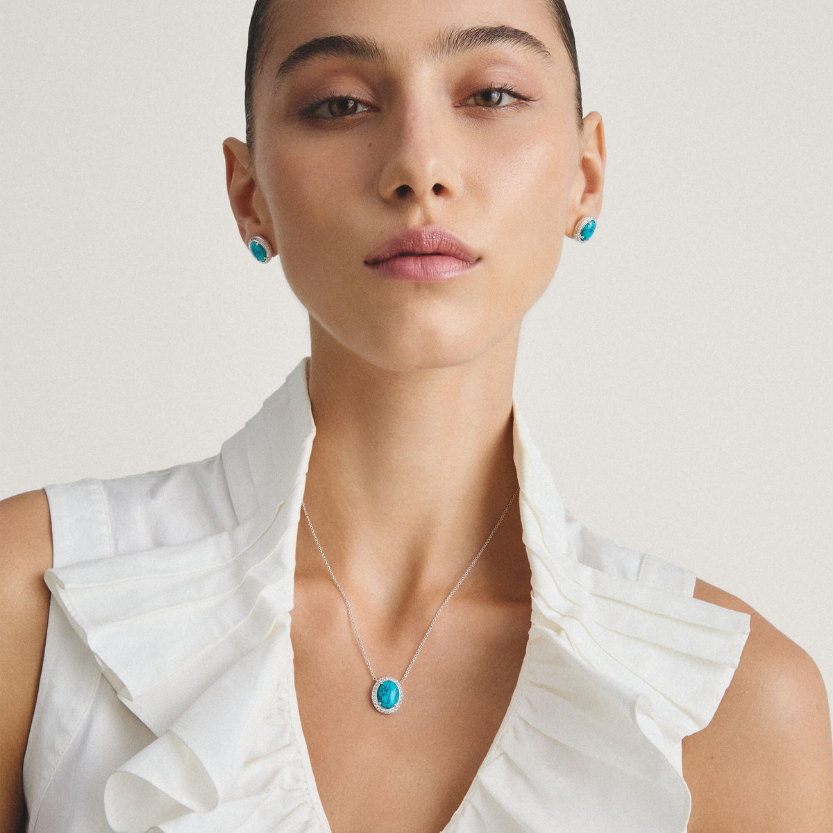 Chain with imitation turquoise and zirconia