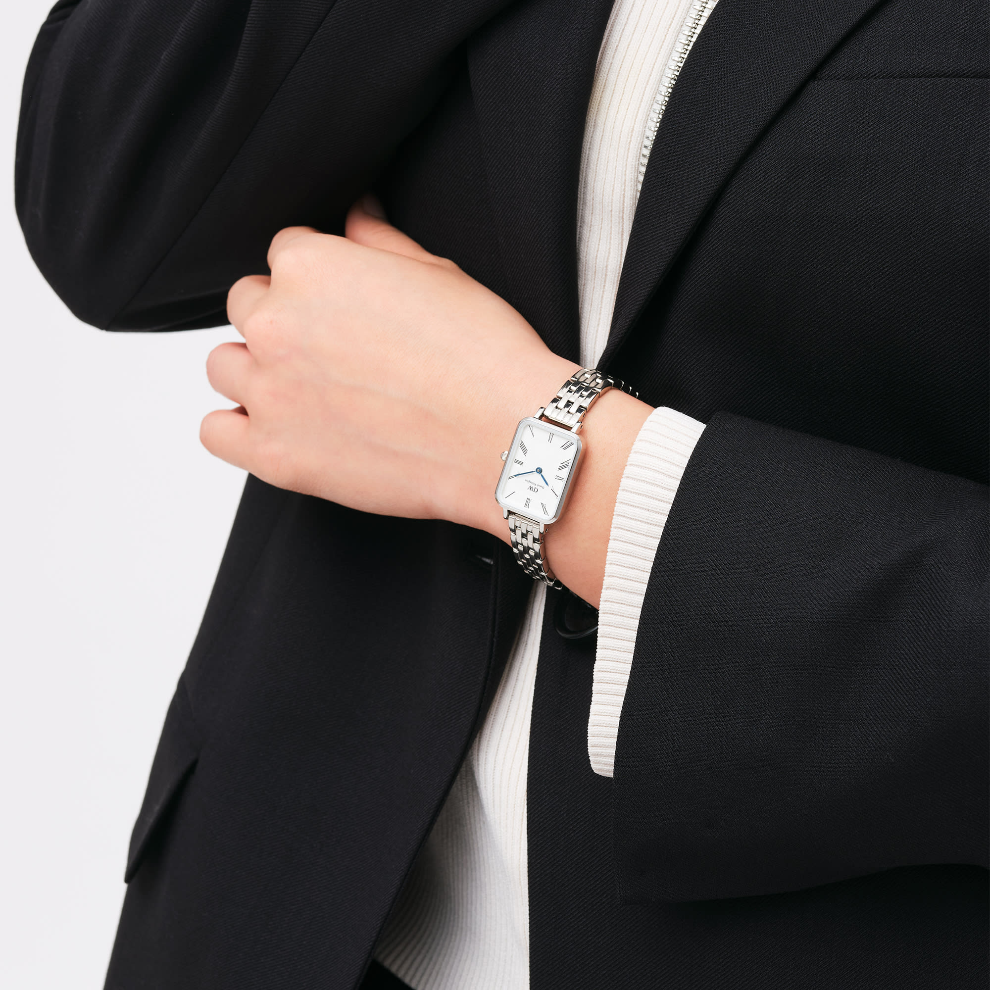 Daniel Wellington Quadro Roman Numerals 20x26 5-Link S White Watch