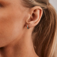 S/S KYRA HUGGIE EARRINGS